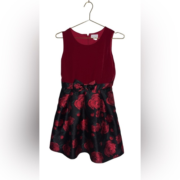 A Children’s Place Red Velvet & Black Dress Roses Size 16 P2P 18” - Picture 2 of 4
